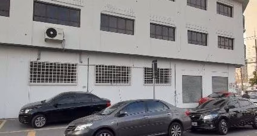 PRÉDIO COMERCIAL 3 PAVIMENTOS SALÃO E SALAS