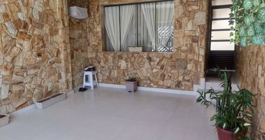 SOBRADO 3 DORM.E DUAS VAGAS-B.SUISSO-S.B.C.