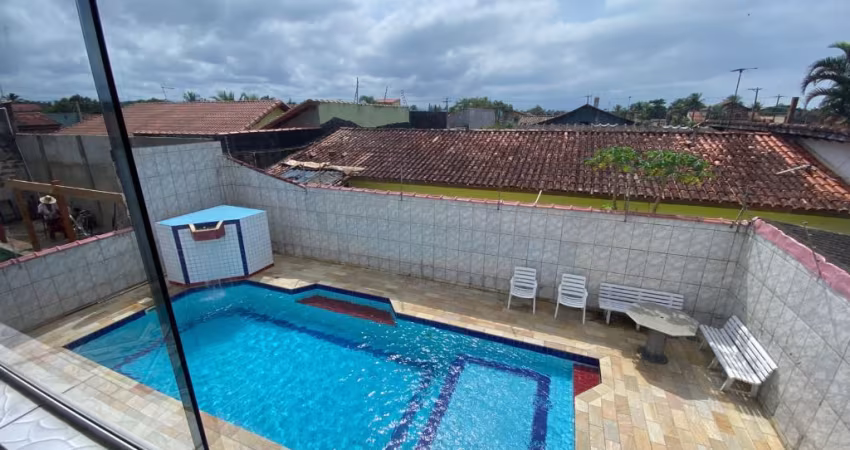 Casa com 05 quartos no Gaivota