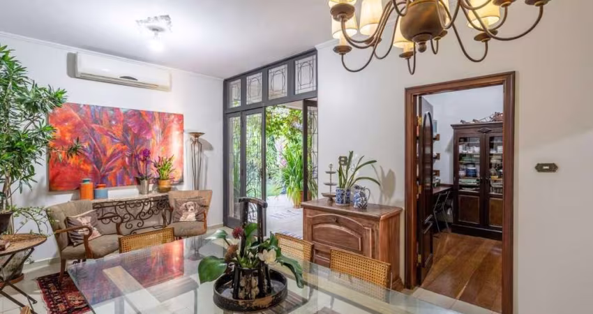 Casa excepcional com 4 quartos sendo 2 suítes - Centro Três Lagoas / MS