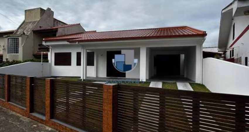 Casa à venda em Imbituba, Vila Nova - 30m da praia