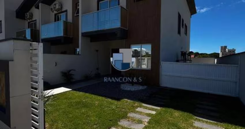 Casa à venda em Imbituba - Village, 130m²
