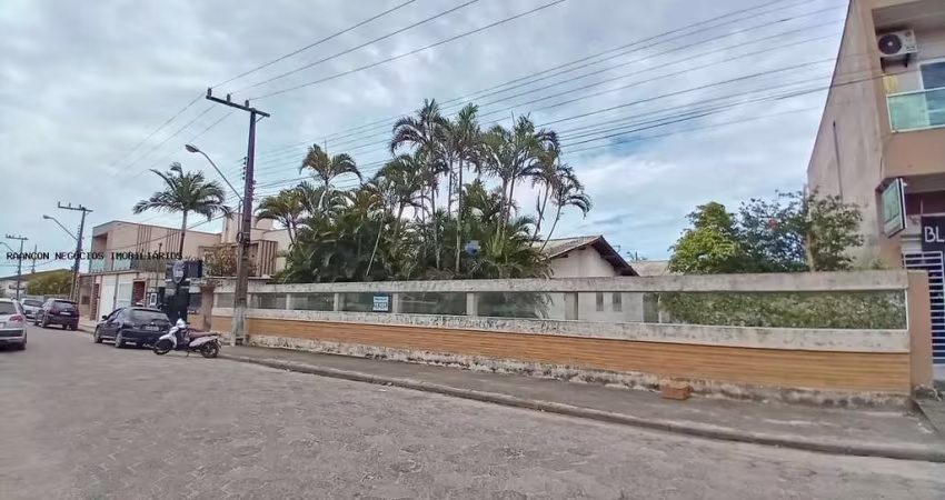Casa com terreno de 930 m² em Nova Brasília - Imbituba