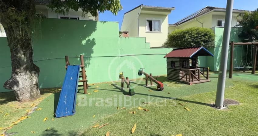 Casa de Condomínio à venda com 107,00m² e 3 quartos em Taquara, Rio de Janeiro