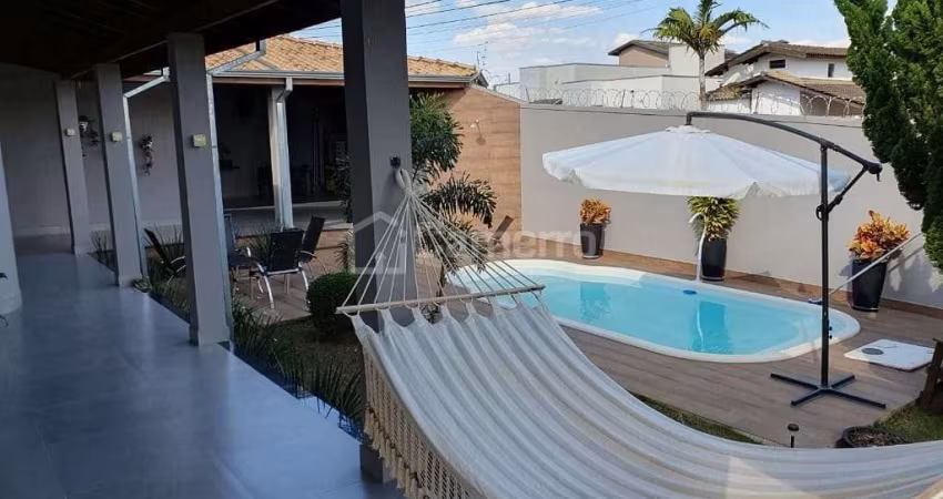 Casa com 3 dormitórios, sendo 3 suítes,  à venda, 206 m² por R$ 970.000 - Jardim Maria Helena - Nov