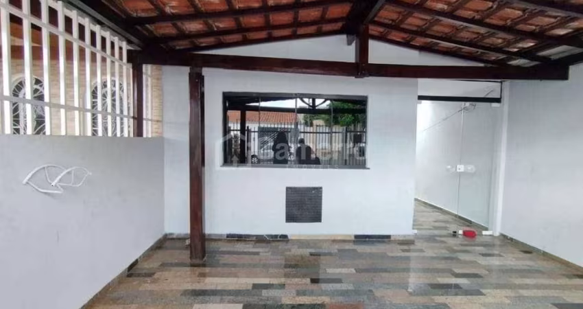 Casa com 2 dormitórios para alugar por R$ 1.850,00/mês - Jardim São Francisco - Santa Bárbara D'Oes