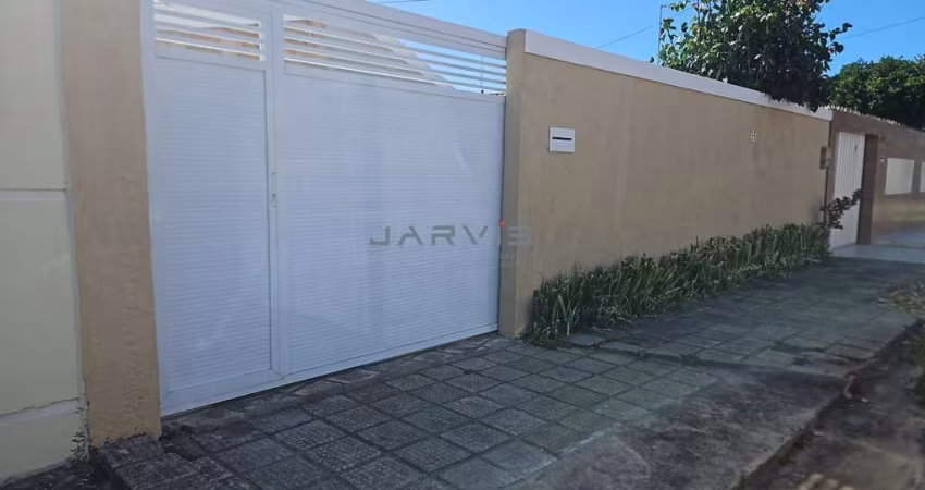 Casa 4/4 à venda no bairro da Serraria - R$ 660.000,00
