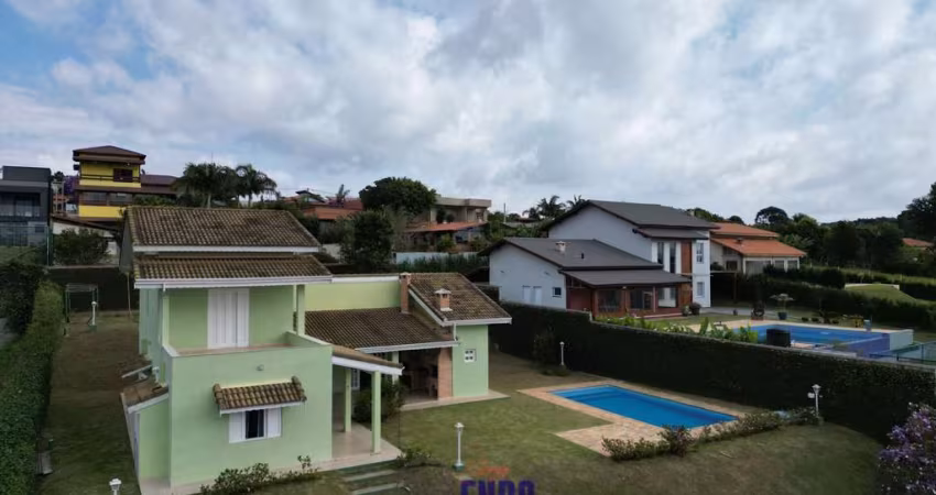 Linda Chácara em condominio com vista exuberante