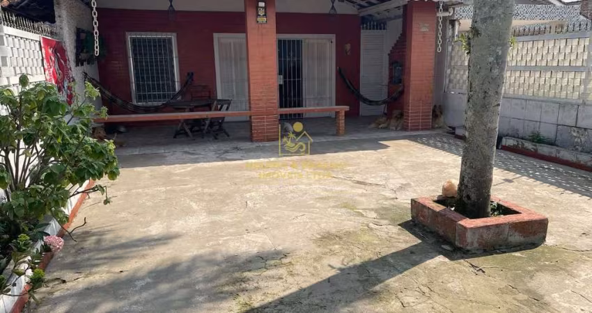 Casa com 3 quartos, Vera Cruz, Mongaguá - R$ 400 mil, Cod: 194