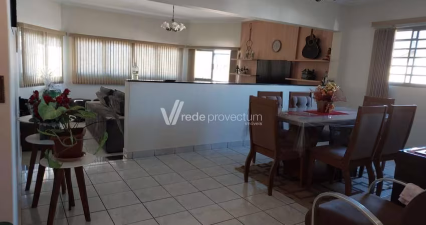 Casa com 3 quartos à venda na Rua Ernesto Bergamasco, 229, Vila Real, Hortolândia
