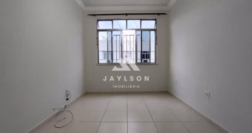 APARTAMETO À VENDA NA AV. MERITI - VILA DA PENHA - RJ.