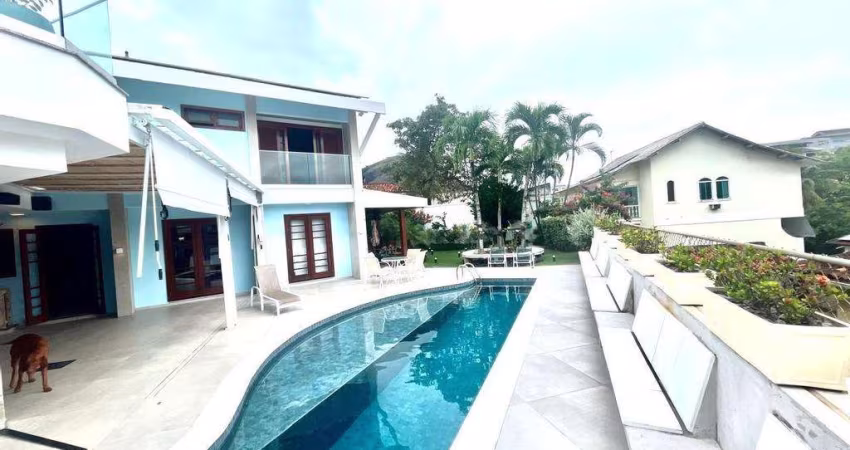 Casa à venda em Rio de Janeiro, Jacarepaguá, com 5 suítes, com 655 m², Eldorado