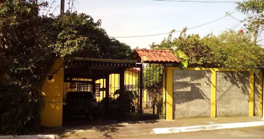 Casa térrea à venda em Veleiros