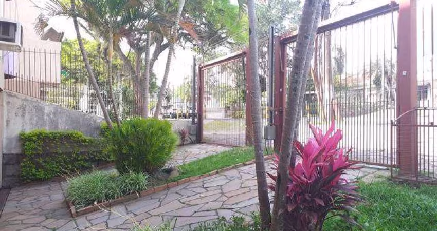 Apartamento 02 dormitórios no bairro Cristal em Porto Alegre/RS