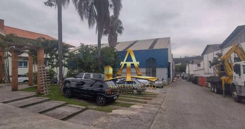 Galpão à Venda com 4000 m²  - Chácara do Solar I (Fazendinha) em Santana de Parnaíba/SP.
