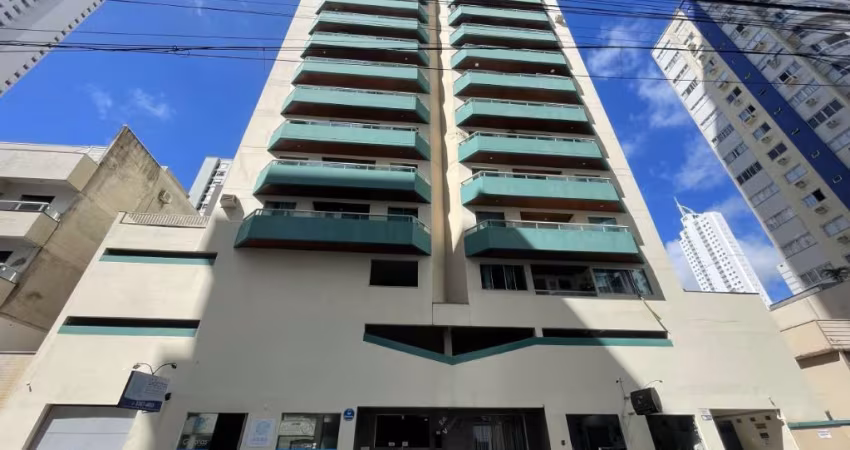 Aluguel Anual Apartamento 2 dormitórios no Centro em Balneário Camboriú