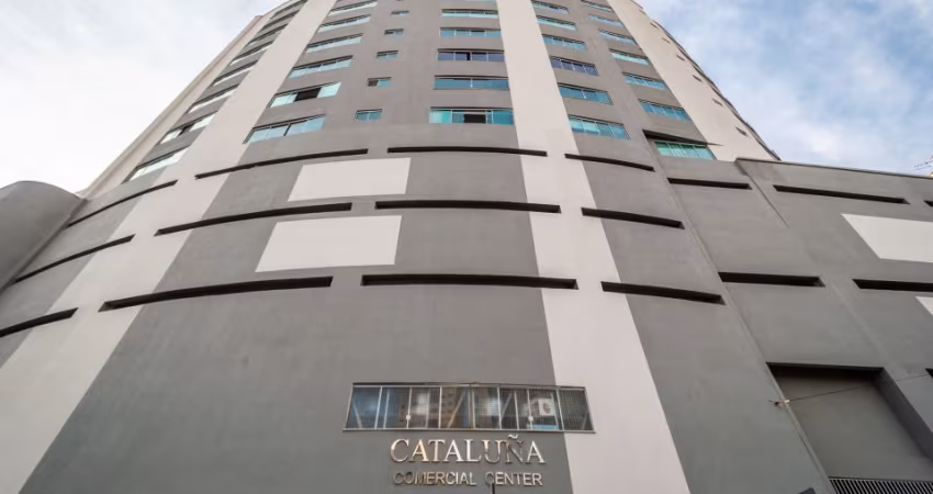 Sala Comercial para locação anual no Centro de Balneário Camboriú