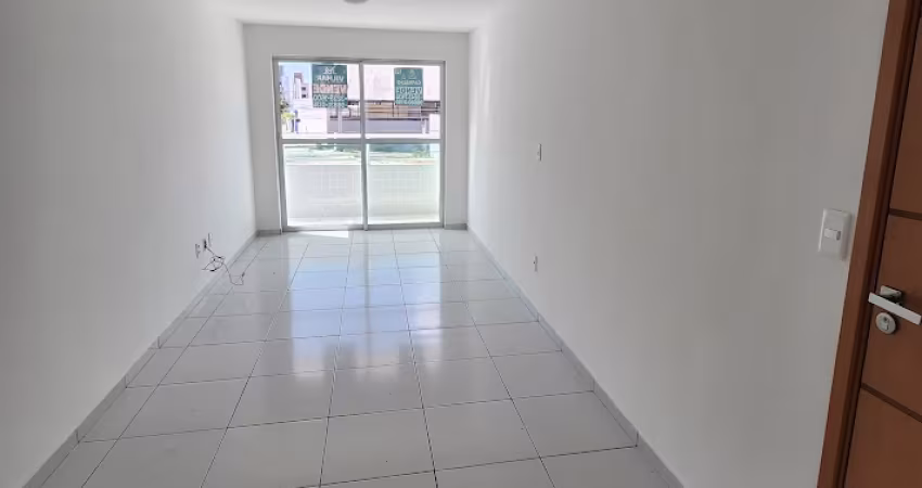 Apartamento à venda nos Bancários de 2 quartos com área de lazer na cobertura / Próximo à principal