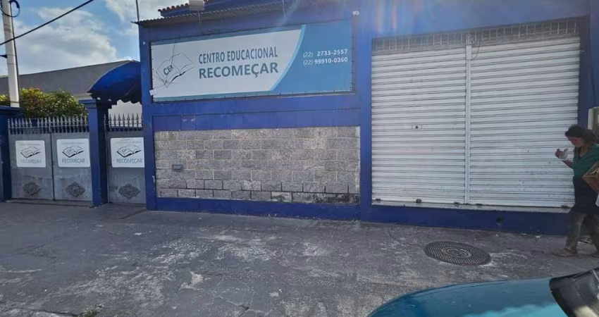 Casa Comercial em Parque Jardim Carioca  -  Campos dos Goytacazes