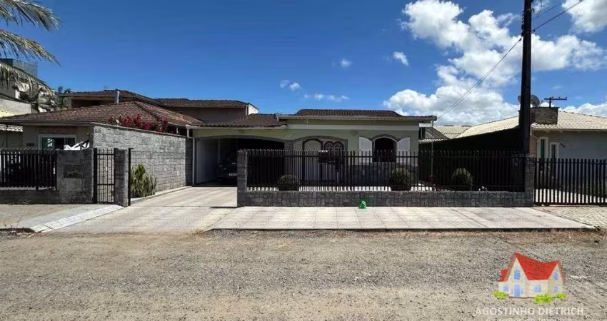 Averbada! Residencia em Alvenaria + Moveis Planejados + Terreno C/Area de 237 m2 No Bairro J.Iririu !