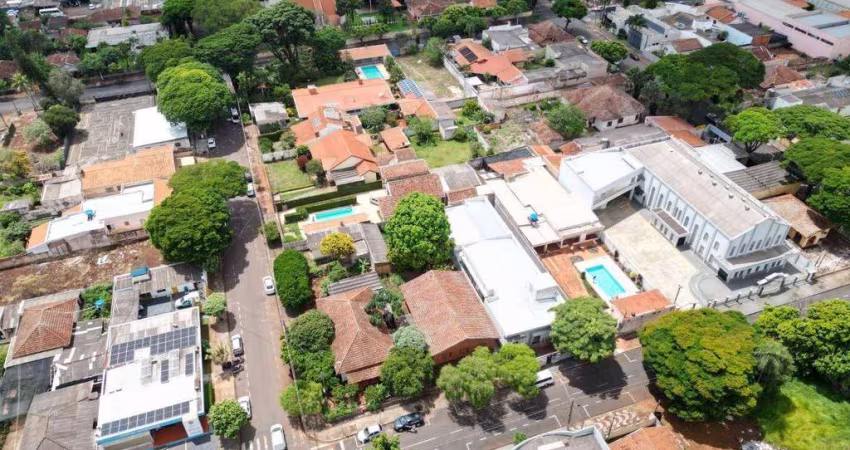 Casa com 4 dormitórios à venda por R$ 650.000,00 - Centro - Rolândia/PR