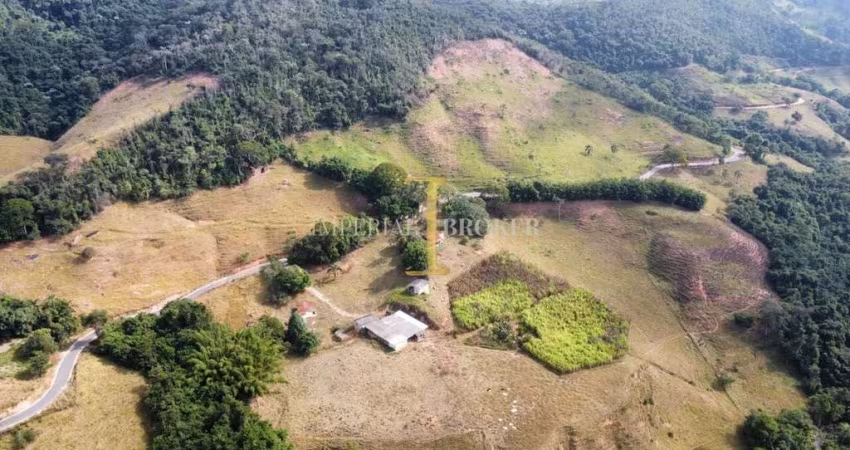 Fazenda Pecuária em Centro, Antônio Dias/MG