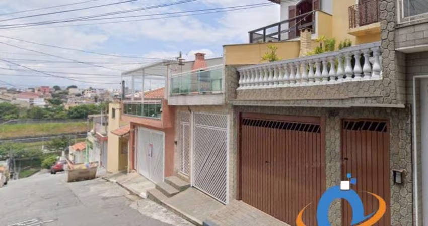 Imóvel de Luxo na Vila Mazzei: Casa com 3 Quartos, 1 Suíte, 3 Vagas de Garagem e 160m² em São Paulo-SP