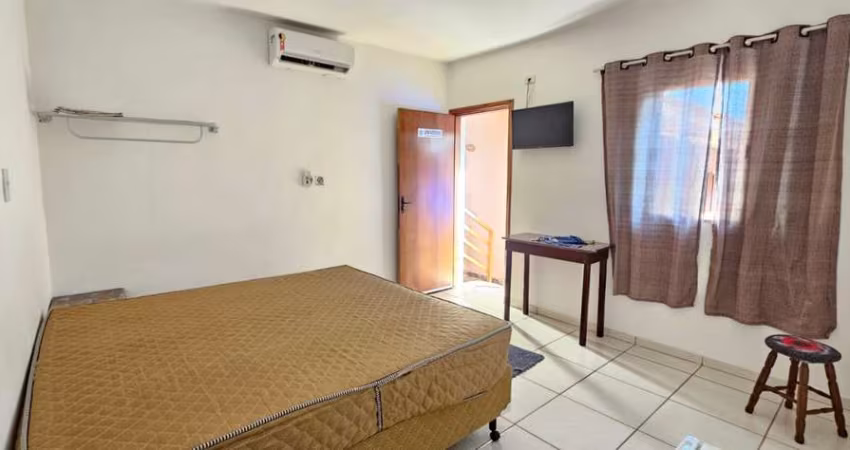 Kitnet para Locação em Águas de São Pedro, Centro, 1 dormitório, 1 suíte