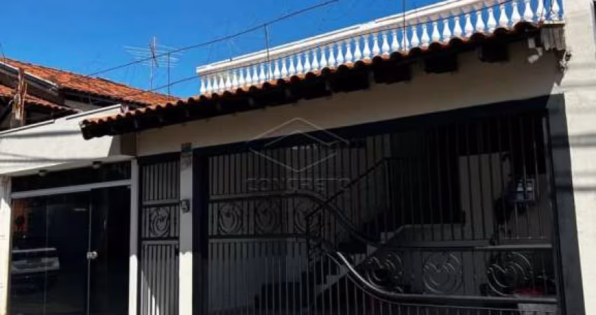 Casa ampla na VILA INDEPENDÊNCIA!