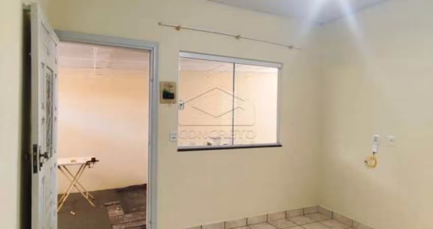 CASA COM 02 DORMITÓRIOS NO JARDIM BELA VISTA