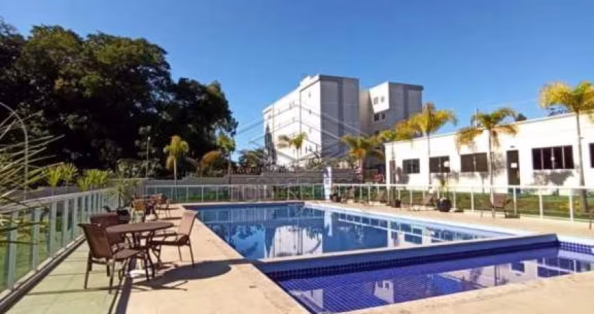 APARTAMENTO COM 2 DORMITÓRIOS PRÓX DA PISCINA