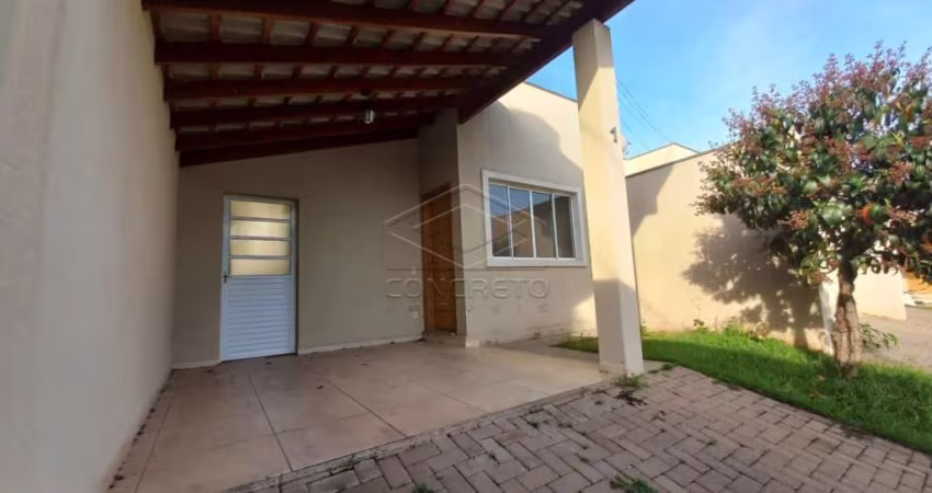 Casa Condomínio em Agudos