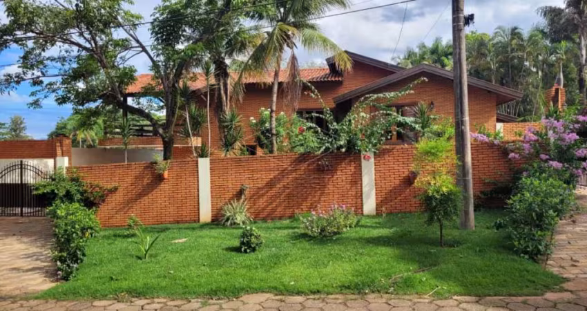 Excelente Residência no Jardim Shangrila Residencial