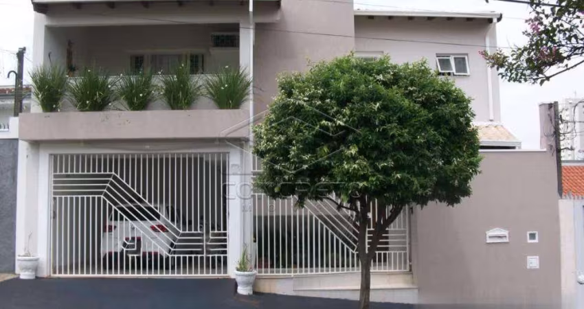 Linda casa no Jardim América!