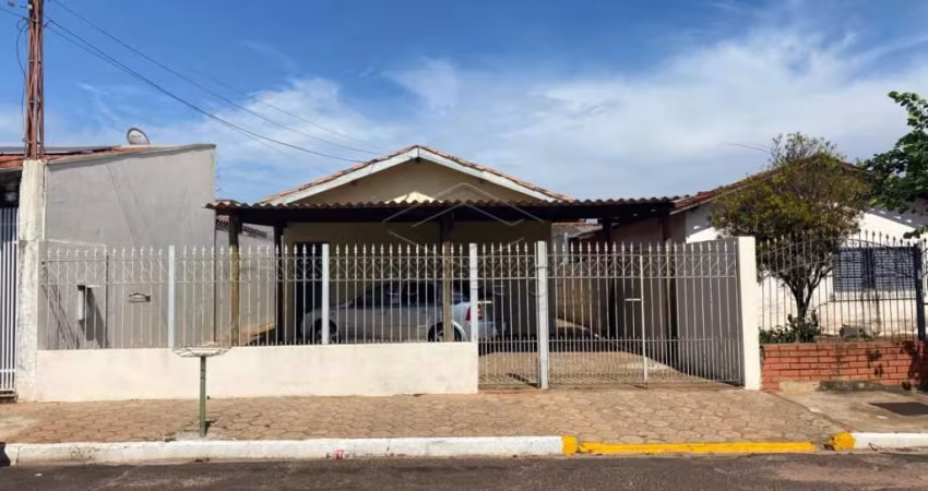 Residência com dois dormitórios- Jardim Ferraz