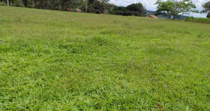 Sítio 06 hectares com casa e lago