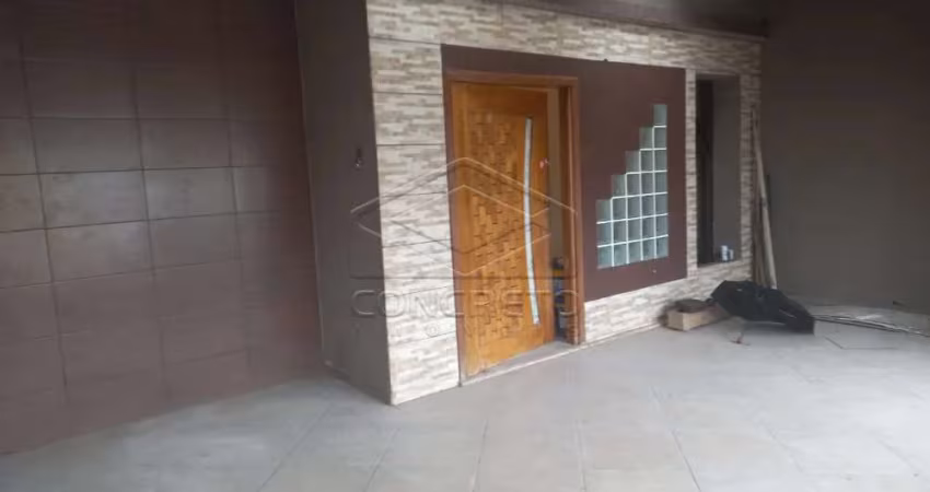 Ótima Oportunidade para investidor - Casa para venda a 1 quadra da Av. Duque de Caxias