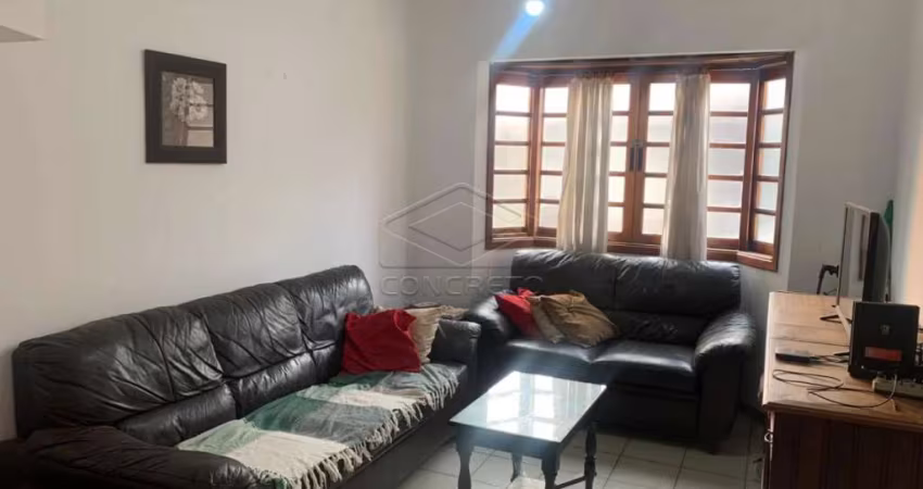 SOBRADO COM 3 DORMITORIOS SENDO UMA SUÍTE