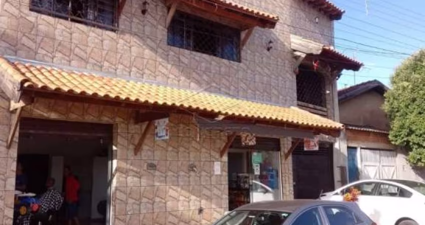 SOBRADO COM SALÃO COMERCIAL - PARQUE JARAGUÁ