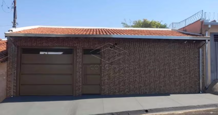 Casa com Edícula à Venda. Bauru 16