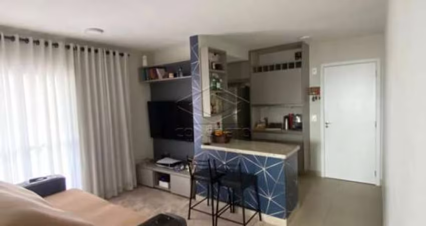 ENCANTADOR APARTAMENTO DE DOIS DORMITÓRIOS NO CORAÇÃO DA CIDADE