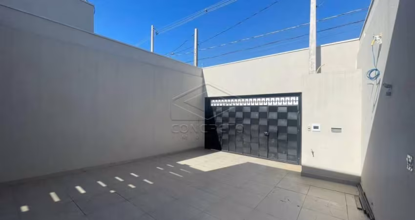 LINDA CASA COM 2 SUÍTES