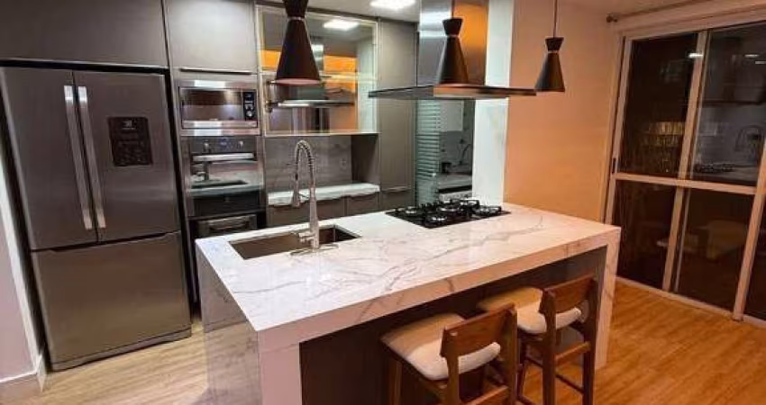 Quatro Paredes vende - (Exclusivo)  Excelente apto duplex com 128m2, 3 qts sendo 2 suítes, 2 vagas, andar alto, sol da manhã,vista maravilhosa para la