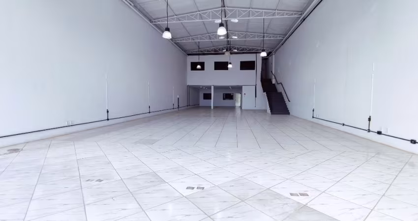 Salão comercial disponível para locação no Jardim Estoril em Bauru-SP