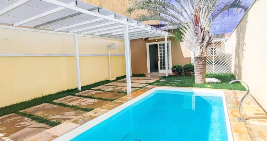 Casa para Venda em Atibaia, Nova Atibaia, 2 dormitórios, 2 banheiros, 3 vagas