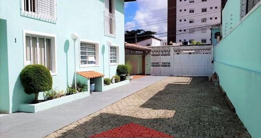 Excelente sobrado em condomínio!