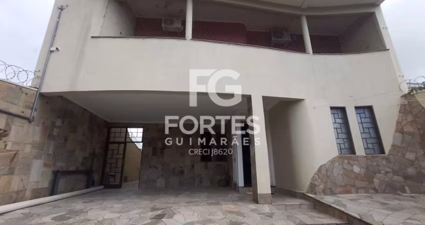 Casa com 4 Suítes de 398 m² no Bairro Alto da Boa Vista!