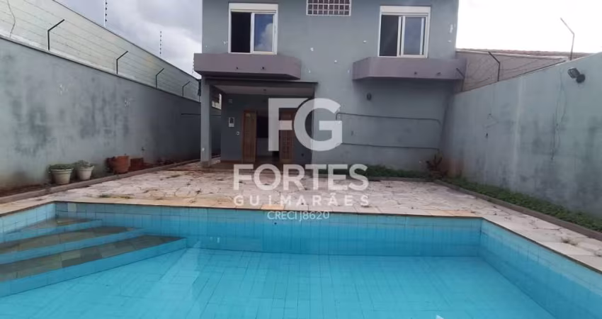 Casa com 3 Quartos com 232 m² no Bairro Vila Ana Maria!