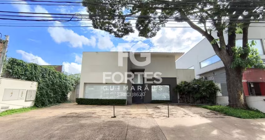 Imóvel Comercial Sobrado com 900m² de área construída em um terreno de 890,50m², sendo um grande salão com divisória para show room planejado, espaço para escritório e com ares condicionados