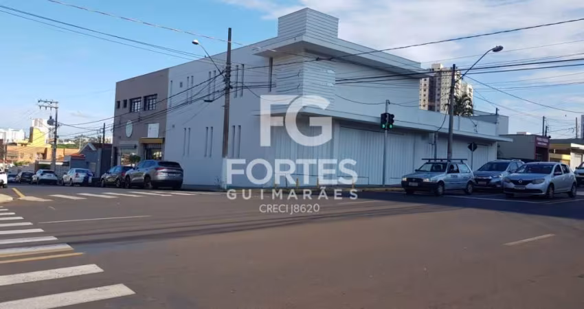Excelente esquina em avenida/Vila Seixas